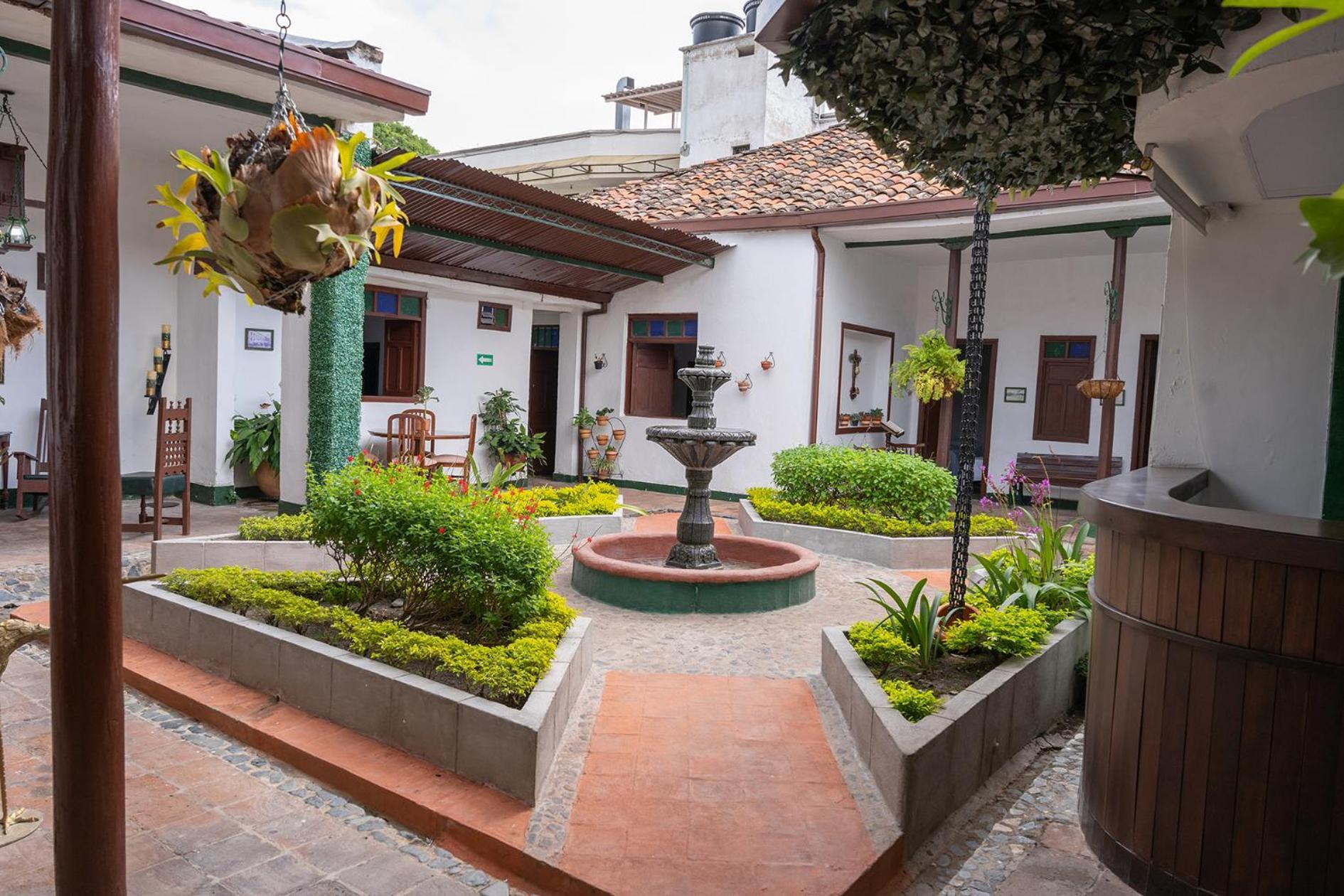 Hotel Casa Antigua بوغا المظهر الخارجي الصورة